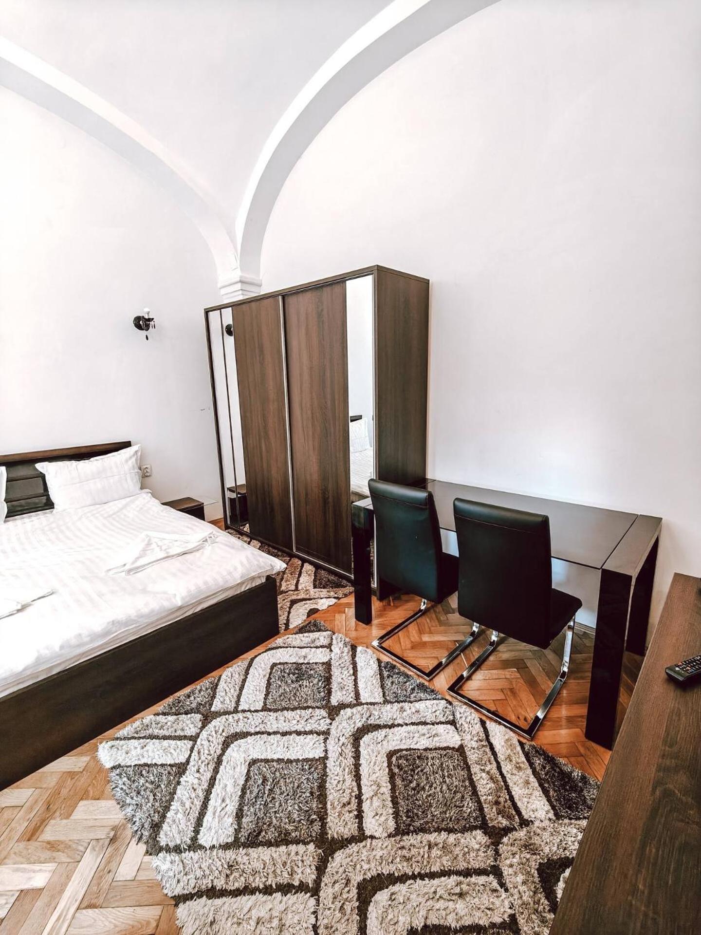 Berindei Studio - City Center - Private Parking Kluż-Napoka Zewnętrze zdjęcie